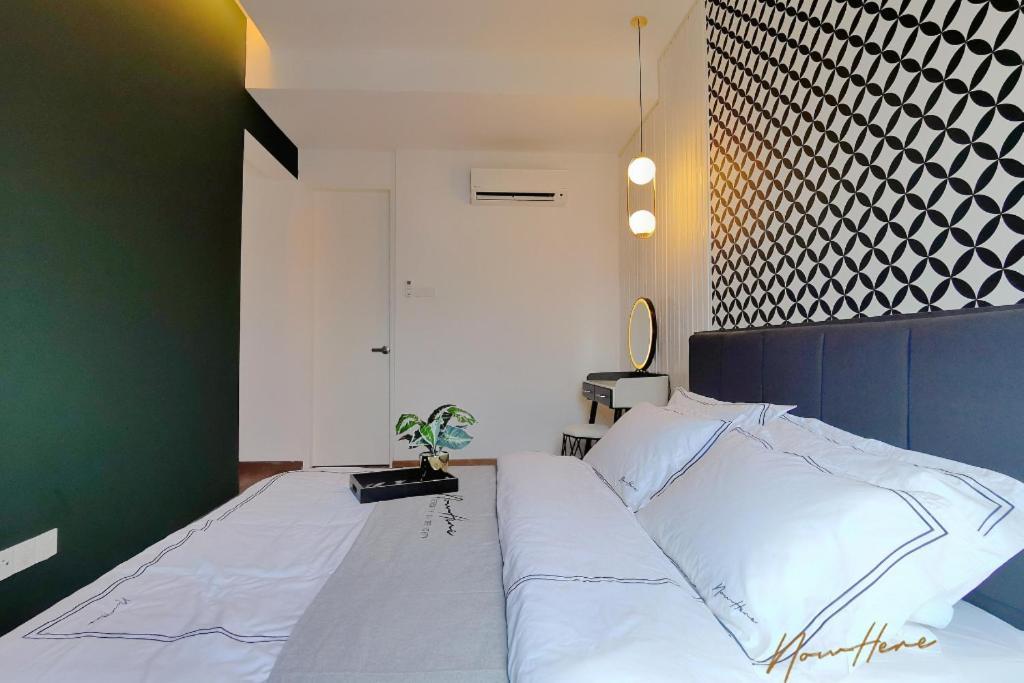 Nowhere 2Br & 2Bath Apartment With Balcony @ Reizz Residences 쿠알라룸푸르 외부 사진